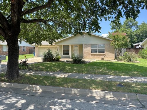 635 Pine St, Lewisville, TX, 75057-2634 | Card Image