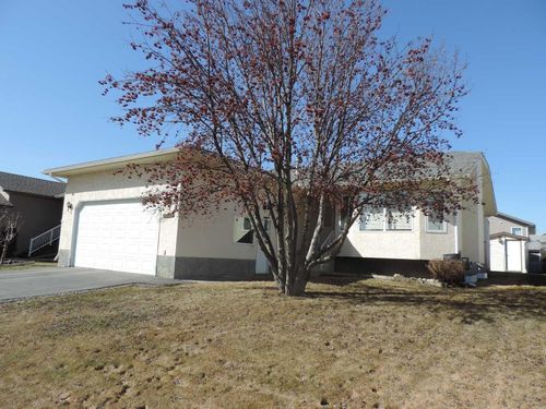 {{alt}} | Card Image