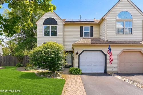 10 Ravenwood Ct, Freehold, NJ, 07728-3760 | Card Image