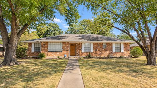 321 Shockley Ave, Desoto, TX, 75115-3226 | Card Image