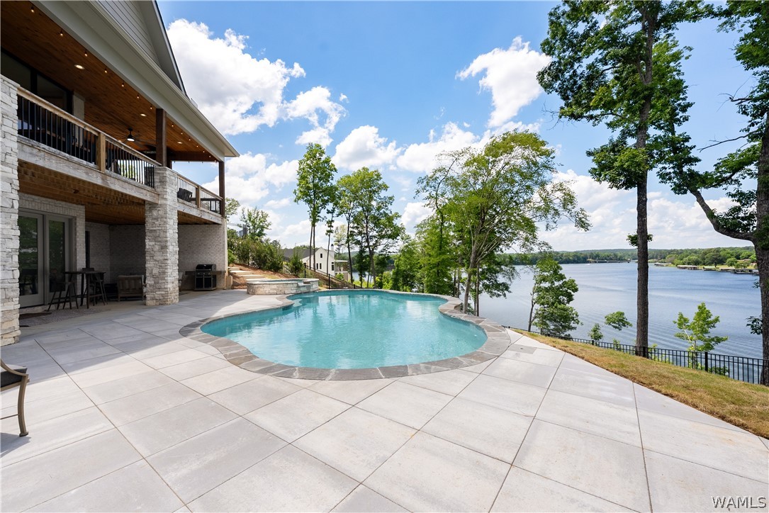 Residential in Northport 3
