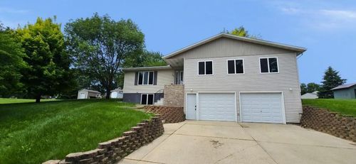 805 Louis Ave, Jackson, MN, 56143-1074 | Card Image