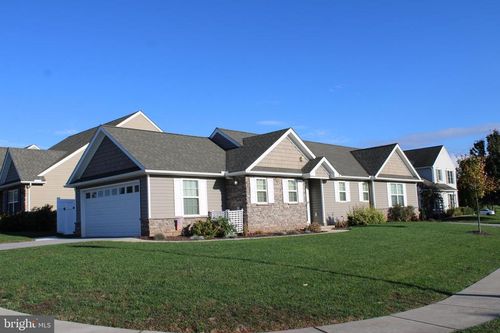 10 Evan Dr, YORK, PA, 17404-9421 | Card Image