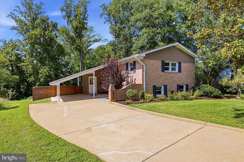 2621 Childs Ln, ALEXANDRIA, VA, 22308-2128 | Card Image