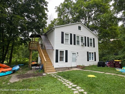 59 Church St, Leeds, NY, 12451-7704 | Card Image
