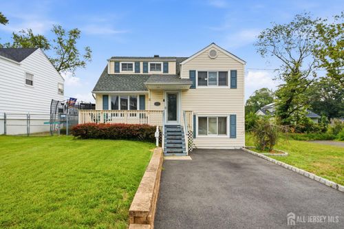 2 Carter Pl, Parlin, NJ, 08859-1604 | Card Image