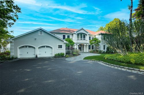 15 Stephans Path, Port Jefferson, NY, 11777-1133 | Card Image