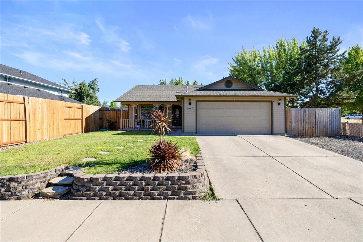 Aspen St, Medford, OR 97501