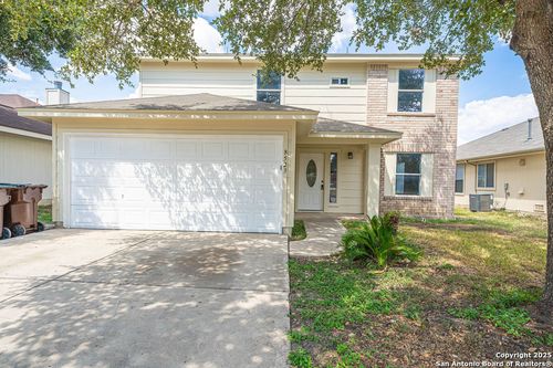 8523 Rita Blanca St, Converse, TX, 78109-3581 | Card Image