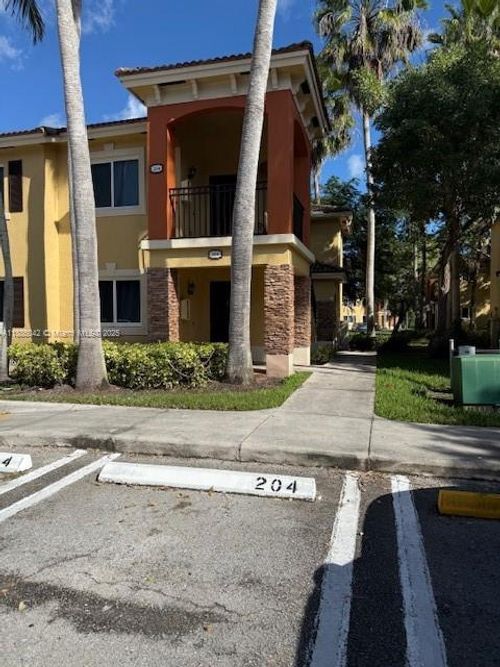 unit-204-985 Ne 33rd Ter, Homestead, FL, 33033-5348 | Card Image