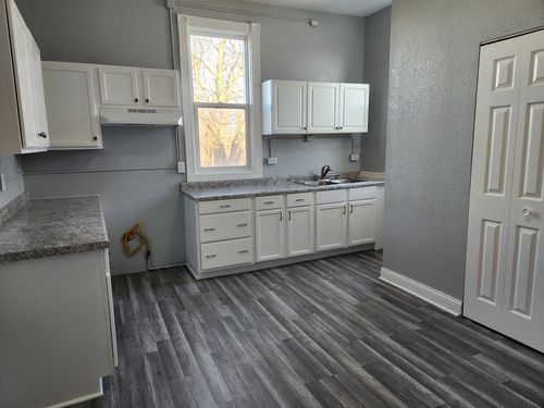 7-7 National St, ELGIN, IL, 60123-7740 | Card Image