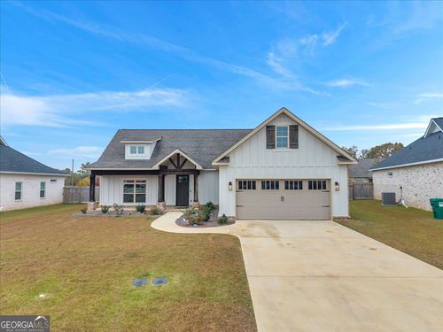 117 Fieldview Ln, Kathleen, GA, 31047-2443 | Card Image