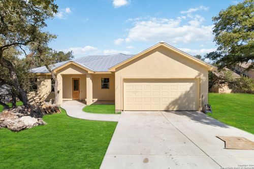 571 Deep Water Dr, Spring Branch, TX, 78070-6050 | Card Image