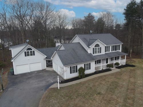 10 Quarry Road, Hooksett, NH, 03106 | Card Image