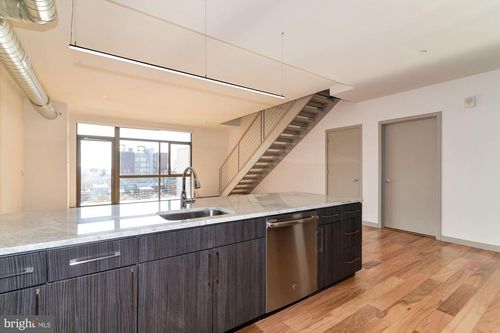 2b622-1125 Sansom St, PHILADELPHIA, PA, 19107-4950 | Card Image