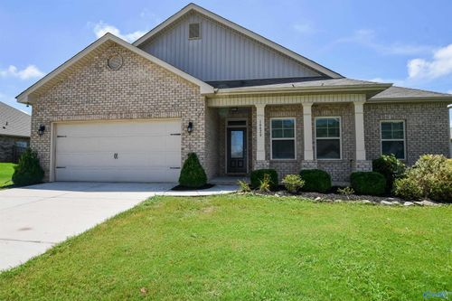 14426 Water Stream Dr Nw, Harvest, AL, 35749-5915 | Card Image