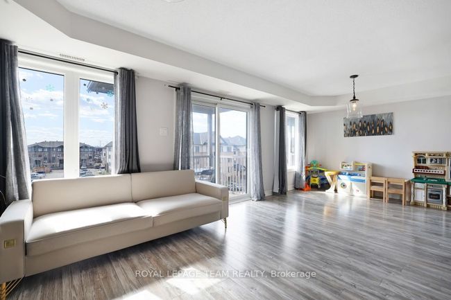 8 - 2240 10 Th Line Rd, Condo with 2 bedrooms, 2 bathrooms and 1 parking in Orléans ON | Image 7