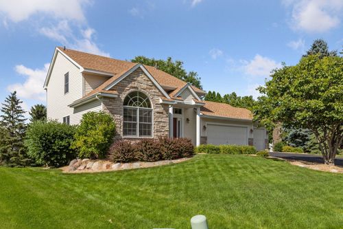 1945 Lochaven Pl, Woodbury, MN, 55125-9017 | Card Image