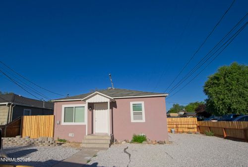 985 10th St, Sparks, NV, 89431-4407 | Card Image