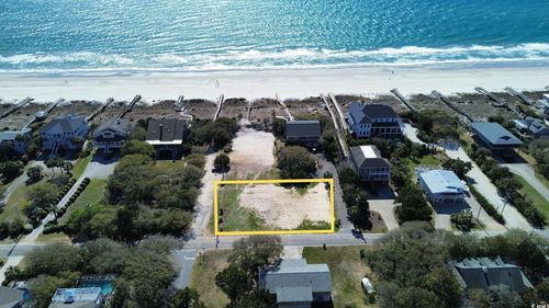216 Parker Dr, Pawleys Island, SC, 29585-7516 | Card Image