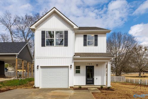705 Rock St Se, Hartselle, AL, 35640-3347 | Card Image