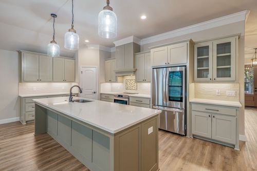 105 Easy St, Glen Rose, TX, 76043-5444 | Card Image