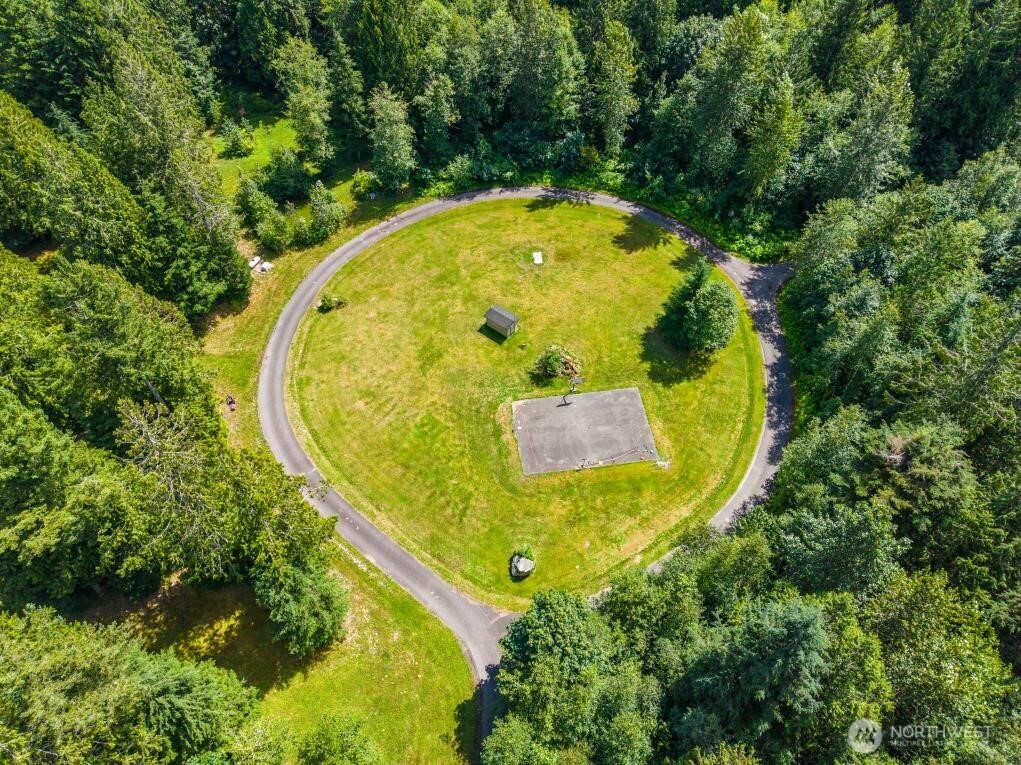 Land in Maple Falls