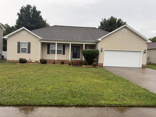991 Wing Tip Cir, Hopkinsville, KY, 42240-8721 | Card Image