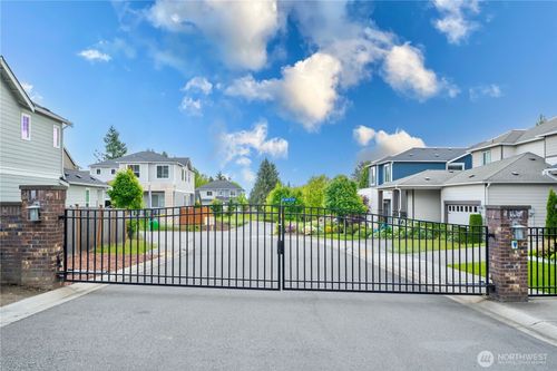 14126 Se 240th Pl, Kent, WA, 98042-3368 | Card Image