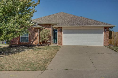 313 Dollina Dr, Norman, OK, 73069-7570 | Card Image