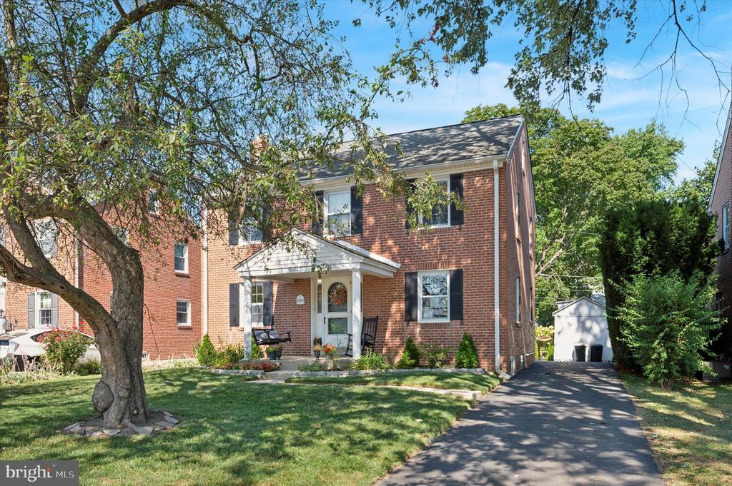 Bond Ave, Drexel Hill, PA 19026