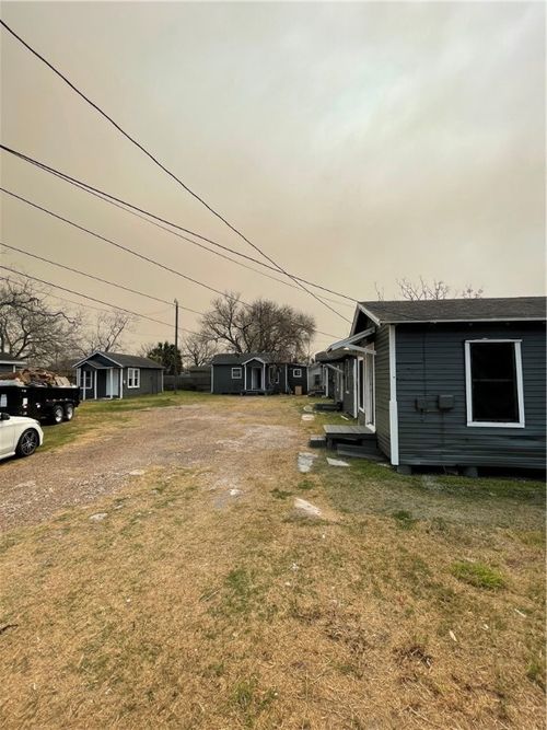 2929 Sunrise Ave, Corpus Christi, TX, 78405-2357 | Card Image