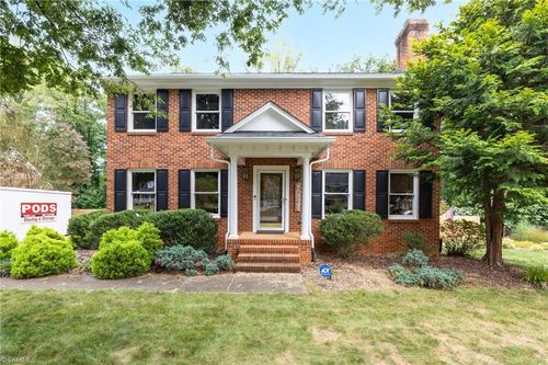 1020 Larkwood Ct, Reidsville, NC, 27320-5447 | Card Image