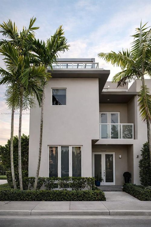 10464 Nw 66th St, Doral, FL, 33178-3899 | Card Image