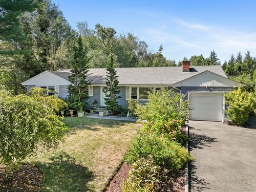 41 Simsbury Rd, Stamford, CT, 06905-2432 | Card Image
