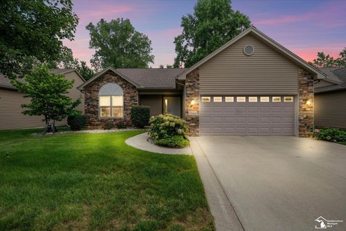 7266 Grey Estates Dr, Lambertville, MI, 48144-8507 | Card Image