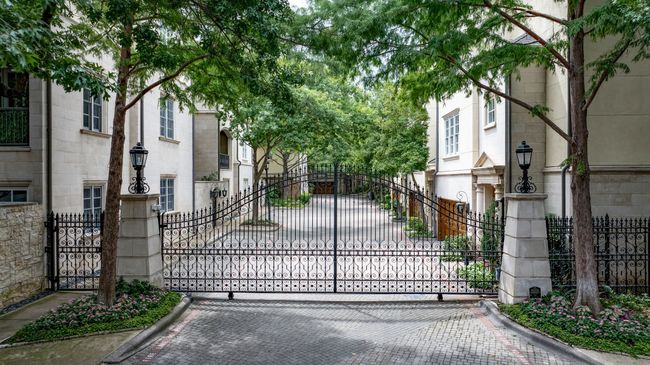 Walk right out your door on to Katy Trail | Image 37