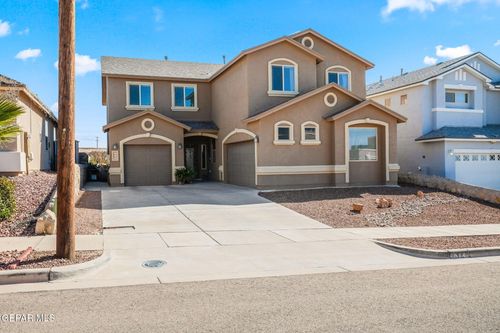 132 S Manzanita Dr, Horizon City, TX, 79928-7490 | Card Image