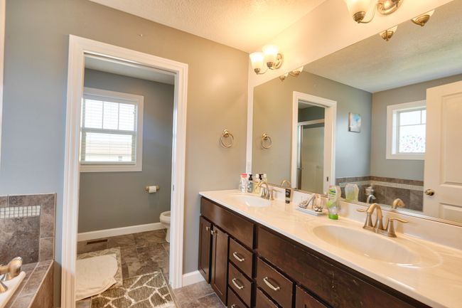 2608 Fieldstone Ct, House other with 4 bedrooms, 4 bathrooms and 3 parking in Normal IL | Image 35