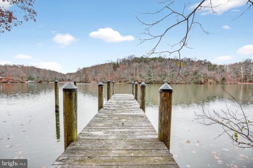 779 Spruce Dr, LUSBY, MD, 20657-2070 | Card Image