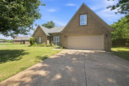255 Cameron Dr, Oakland, TN, 38060-3314 | Card Image