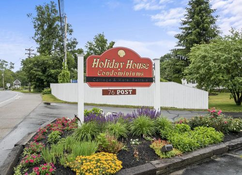 20m-76 Post Rd, Wells, ME, 04090-3801 | Card Image