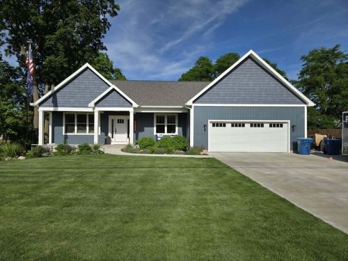 3754 Conklin St, Ravenna, MI, 49451-9236 | Card Image