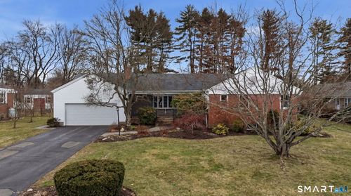 35 W Ridge Dr, West Hartford, CT, 06117-2064 | Card Image