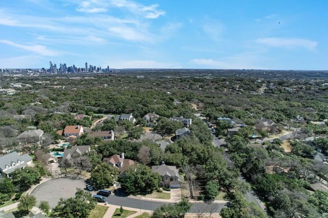 Aerial view. Minutes to Zilker Park and downtown Austin. | Image 31