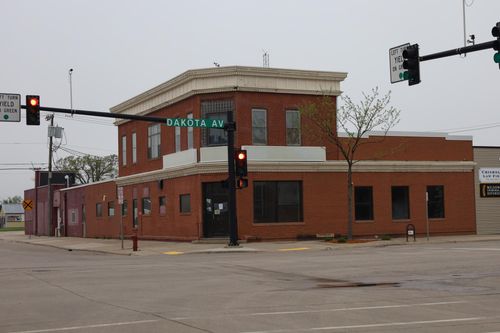 601 Dakota Ave, Wahpeton, ND, 58075-4325 | Card Image