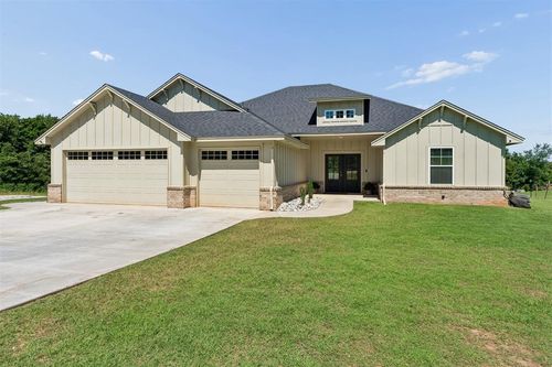 10401 Dove Court, Newalla, OK, 74857 | Card Image