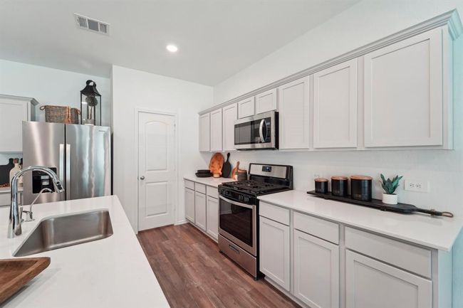 15033 Cherry Creek Dr, House other with 4 bedrooms, 3 bathrooms and 2 parking in Magnolia TX | Image 5