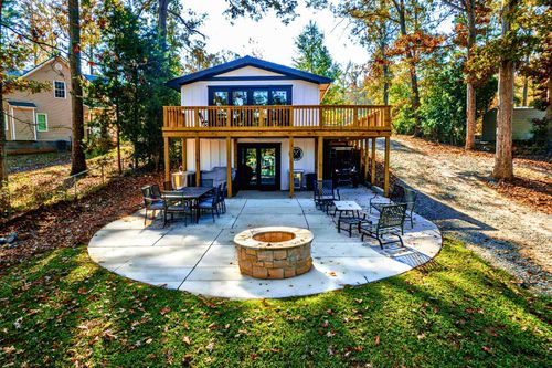 233 Lakeshore Dr, Eatonton, GA, 31024-6824 | Card Image