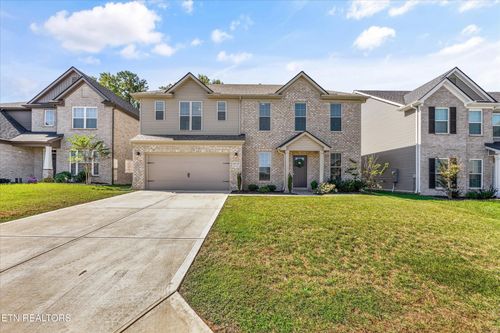 8630 Yellow Aster Rd, Knoxville, TN, 37931-2062 | Card Image